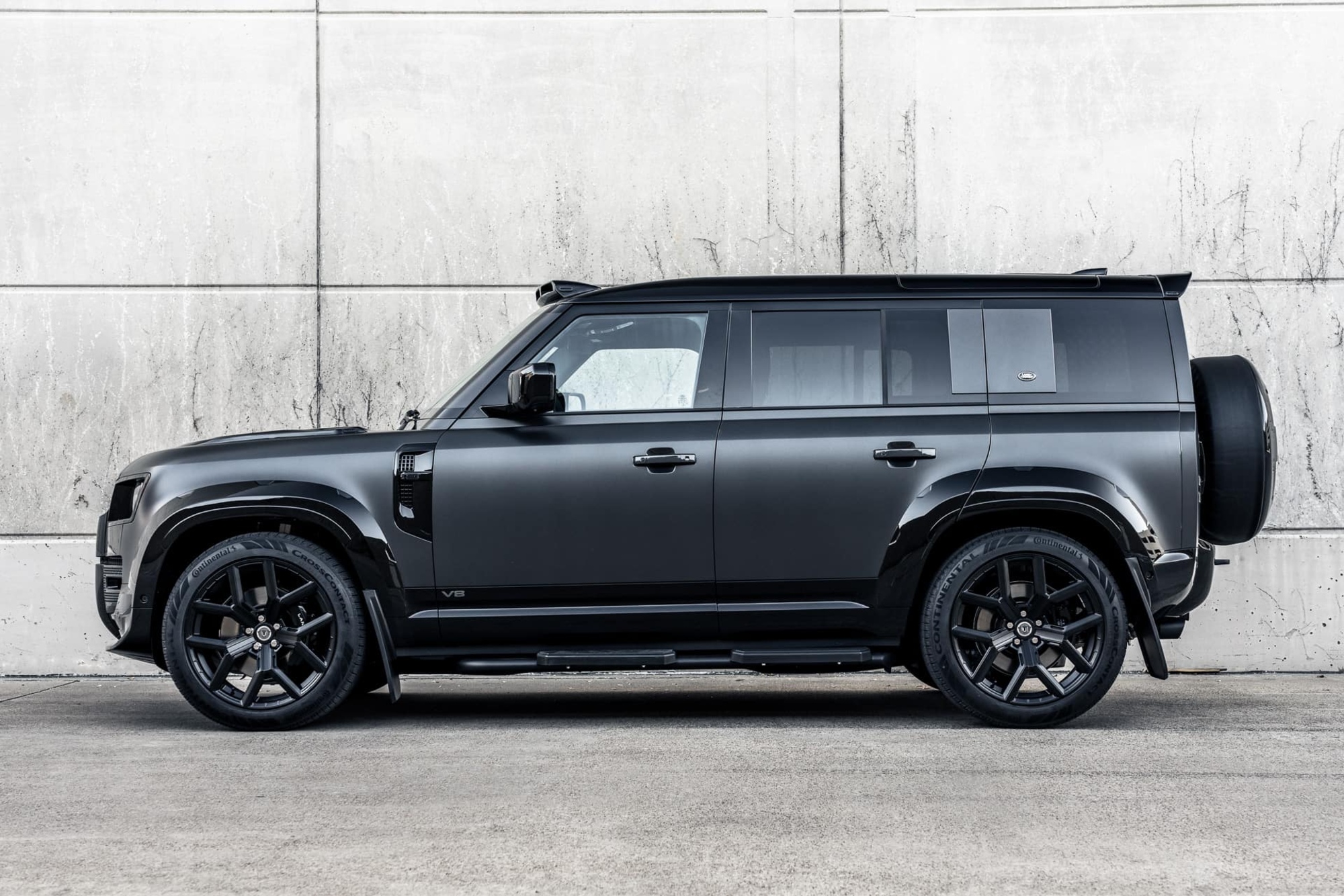 HCC_SanMateo_Land_Rover_Defender_Img