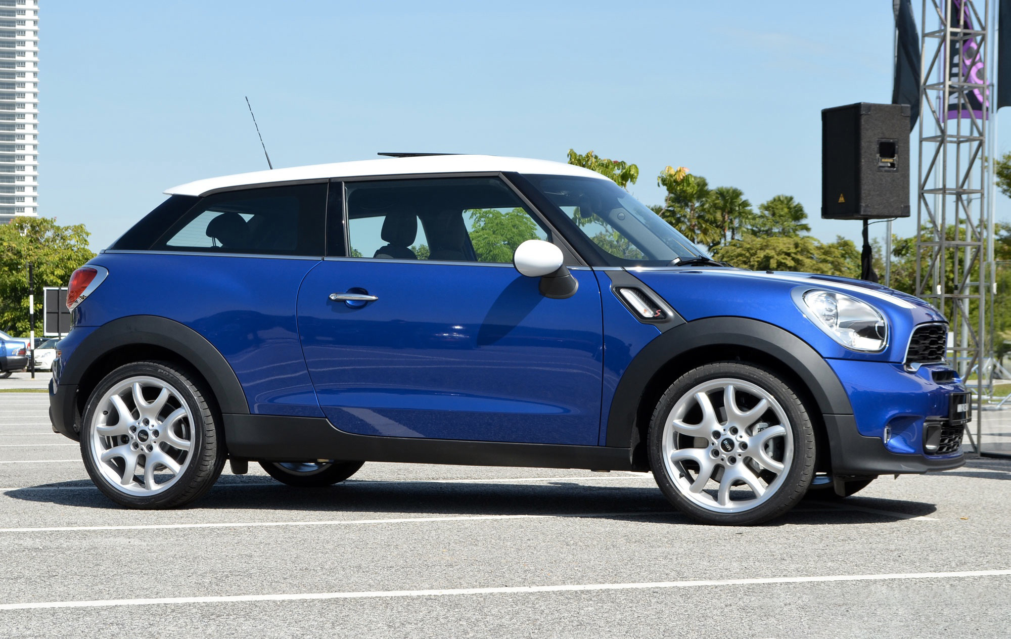 HCC_SanMateo_Mini_Cooper_Paceman_Img
